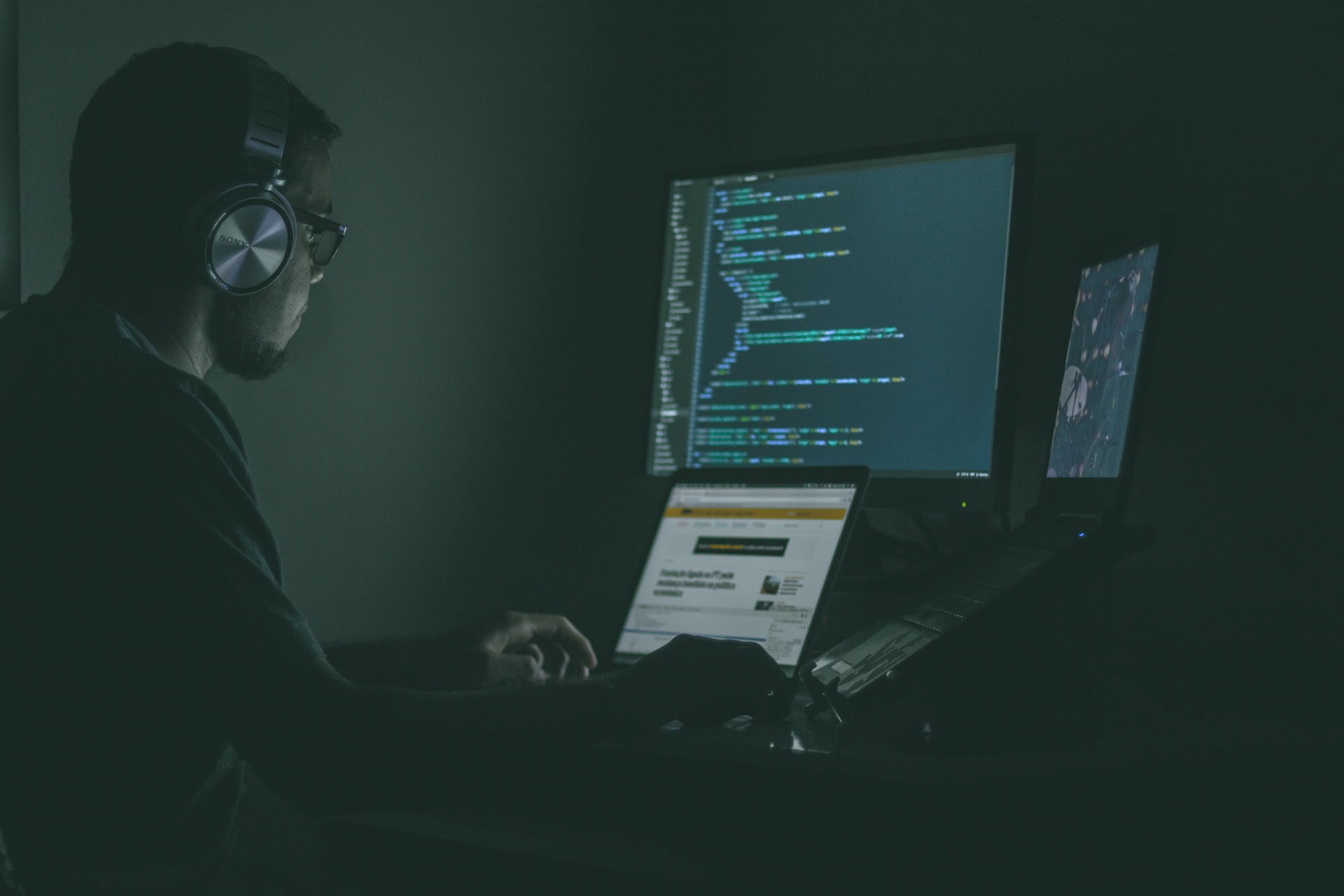 Distributed teams: Infrastructure and equipment must-haves